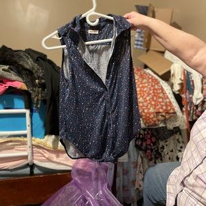 Floral sleeveless shirt new with tags